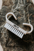 Pebble Clean & Dust Brush